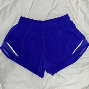 COPY - Lululemon hotty hot shorts - size 4